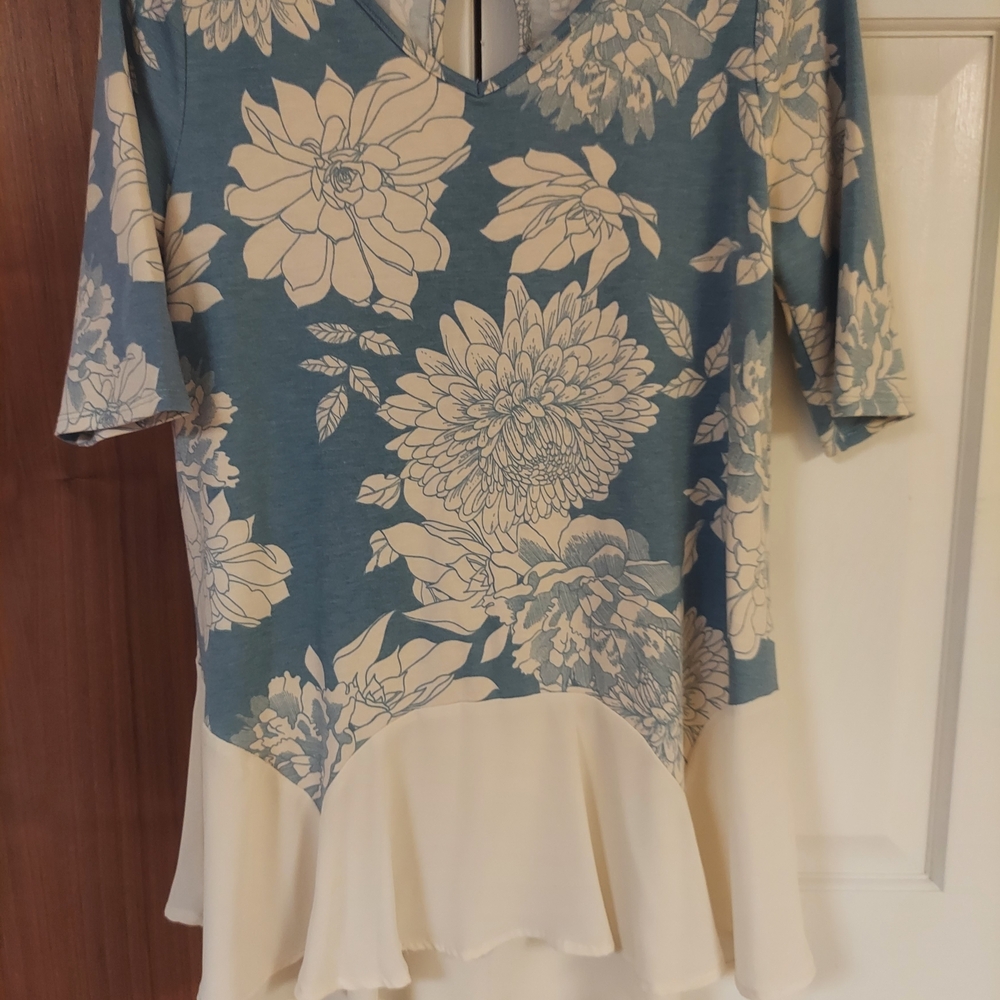 Floral Elegance Blue and Cream Blouse